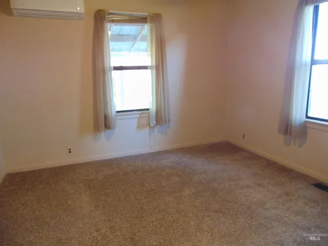 $325,000 | 2933 2nd Street, Harper, OR 97906