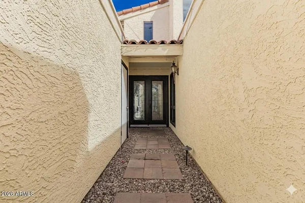 a view of a dry field