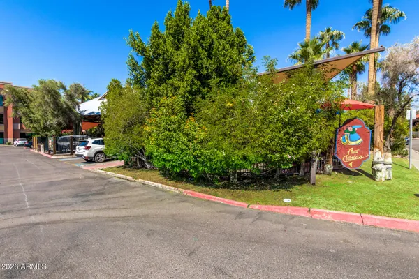 $739,000 | 1930 East Linger Lane, Phoenix, AZ 85020