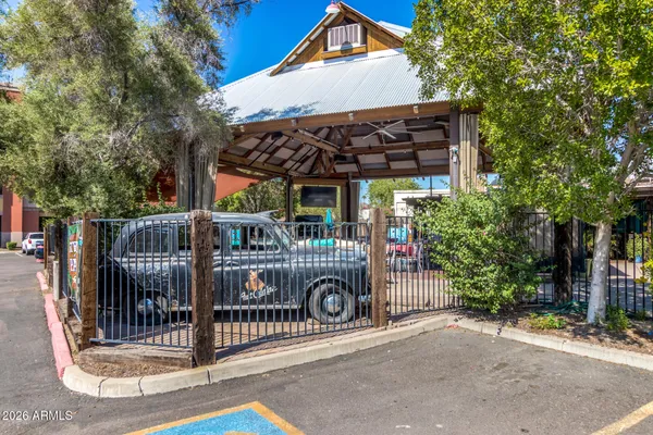 $739,000 | 1930 East Linger Lane, Phoenix, AZ 85020