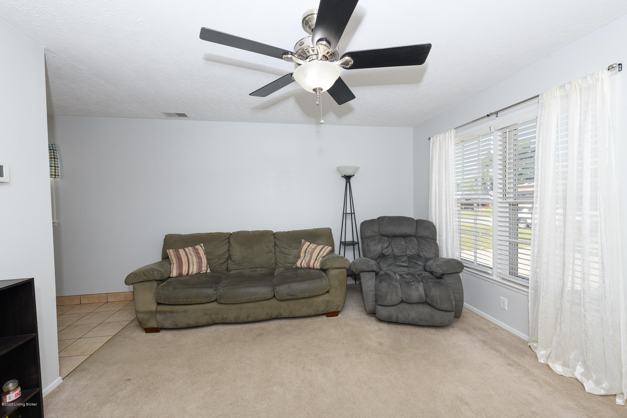 9521 Maple Road Louisville, KY 40229 - Photo 7 of 44 Maple-33