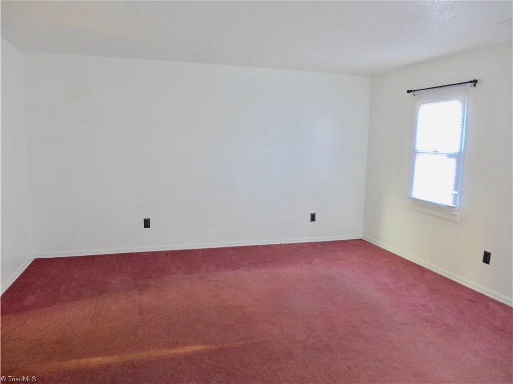 5747 Bramblegate Road, Unit F Greensboro, NC 27409 - Photo 3 of 14 Gallery Image 3