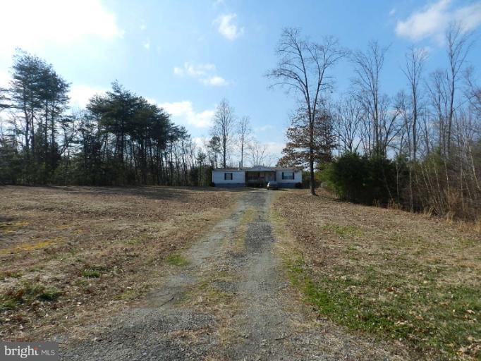 14372 Dry Bridge Road Ruther Glen, VA 22546 - Photo 15 of 19 Exterior (Front)