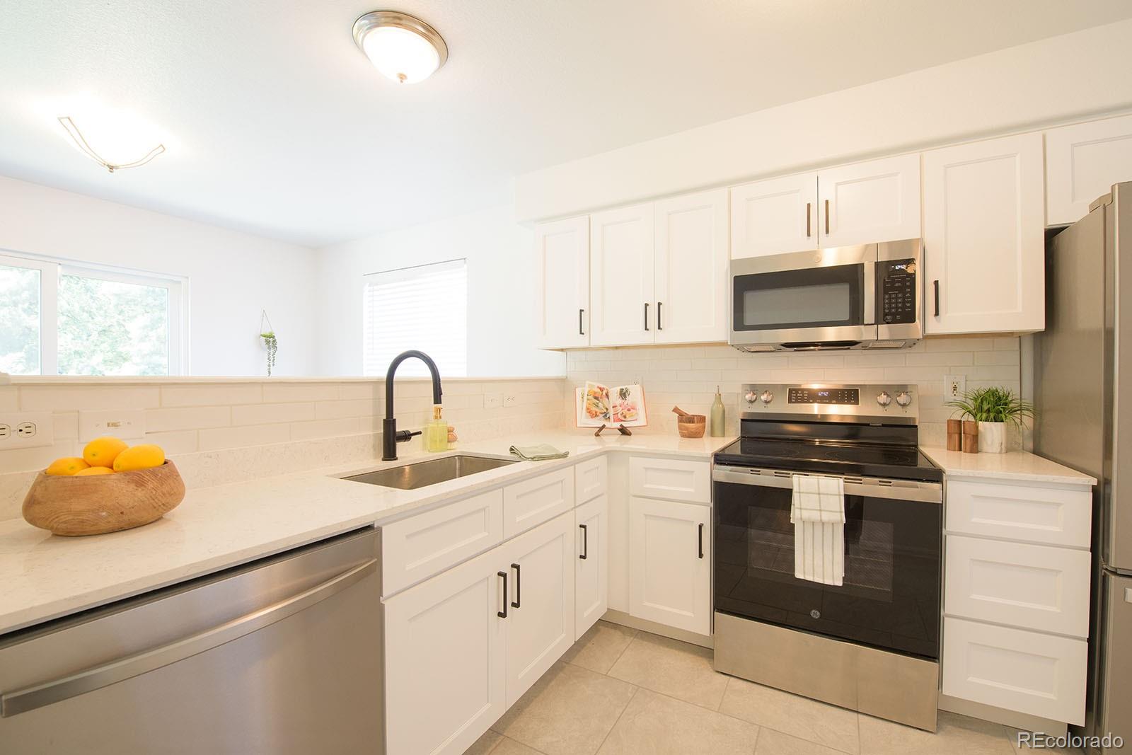 4575 Crystal Street Denver, CO 80239 - Photo 9 of 37