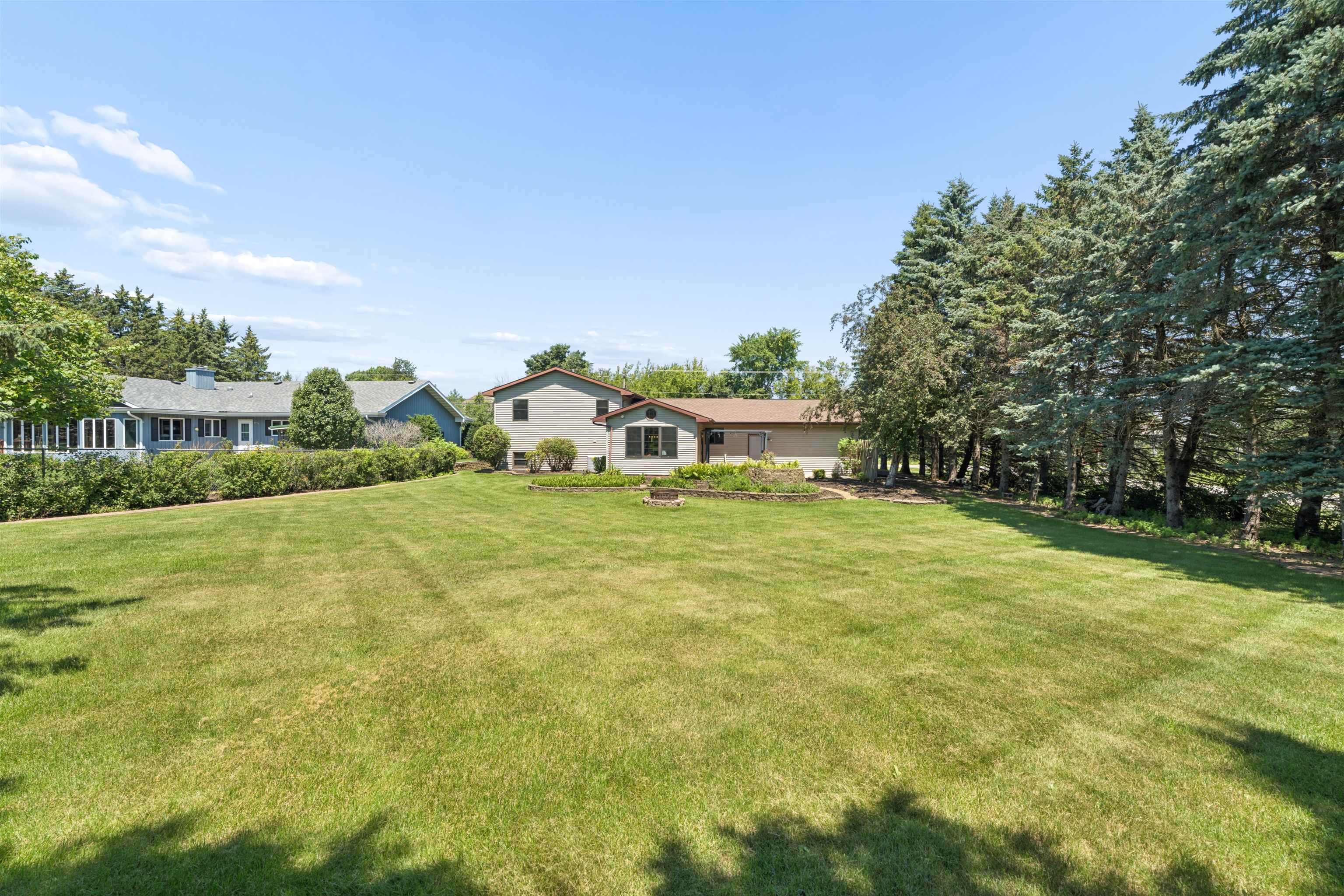 4085 Leonard Point Road Oshkosh, WI 54904 - Photo 36 of 42