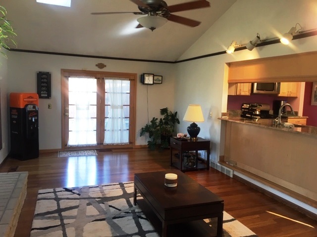 3335 Elmcrest Road Sterling Heights, MI 48310 - Photo 13 of 37 31374238-12.JPG