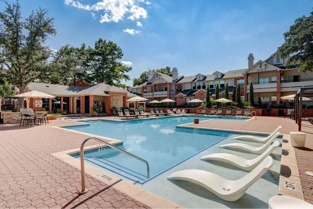 17250 Knoll Trail Drive, Unit 1603 Dallas, TX 75248 - Photo 1 of 25 Pool