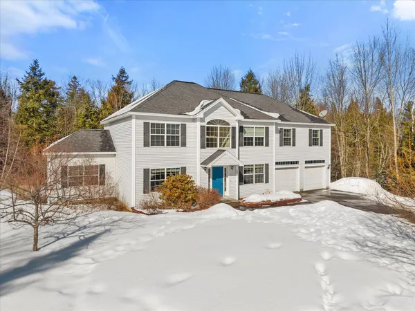 $650,000 | 19 Crestview Drive, Orono, ME 04473