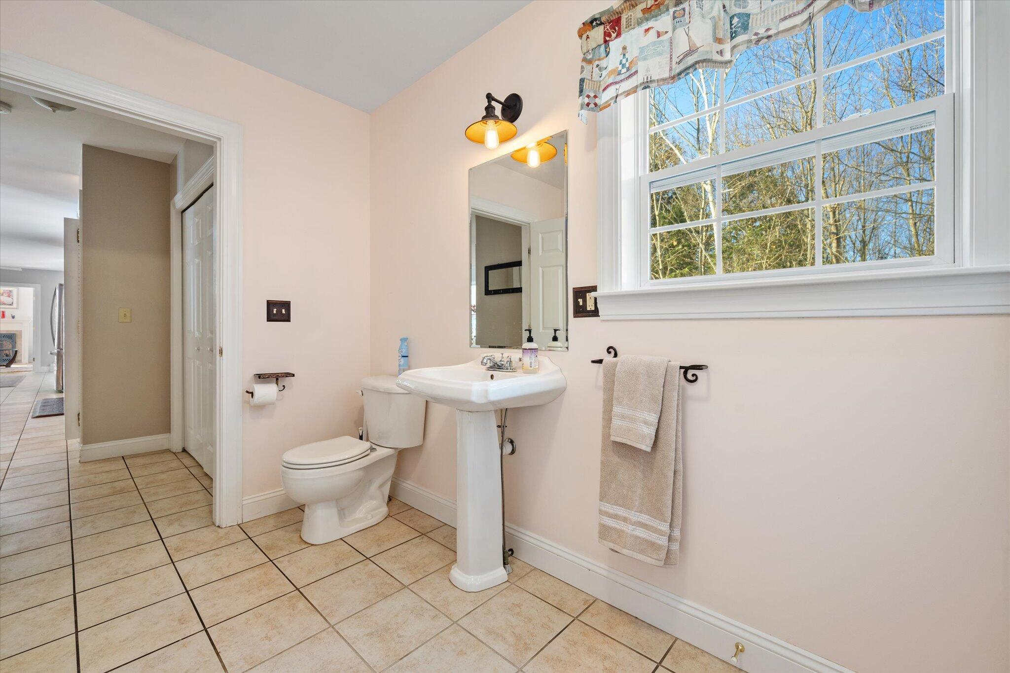 19 Crestview Drive Orono, ME 04473 - Photo 18 of 70 34-Bathroom 1