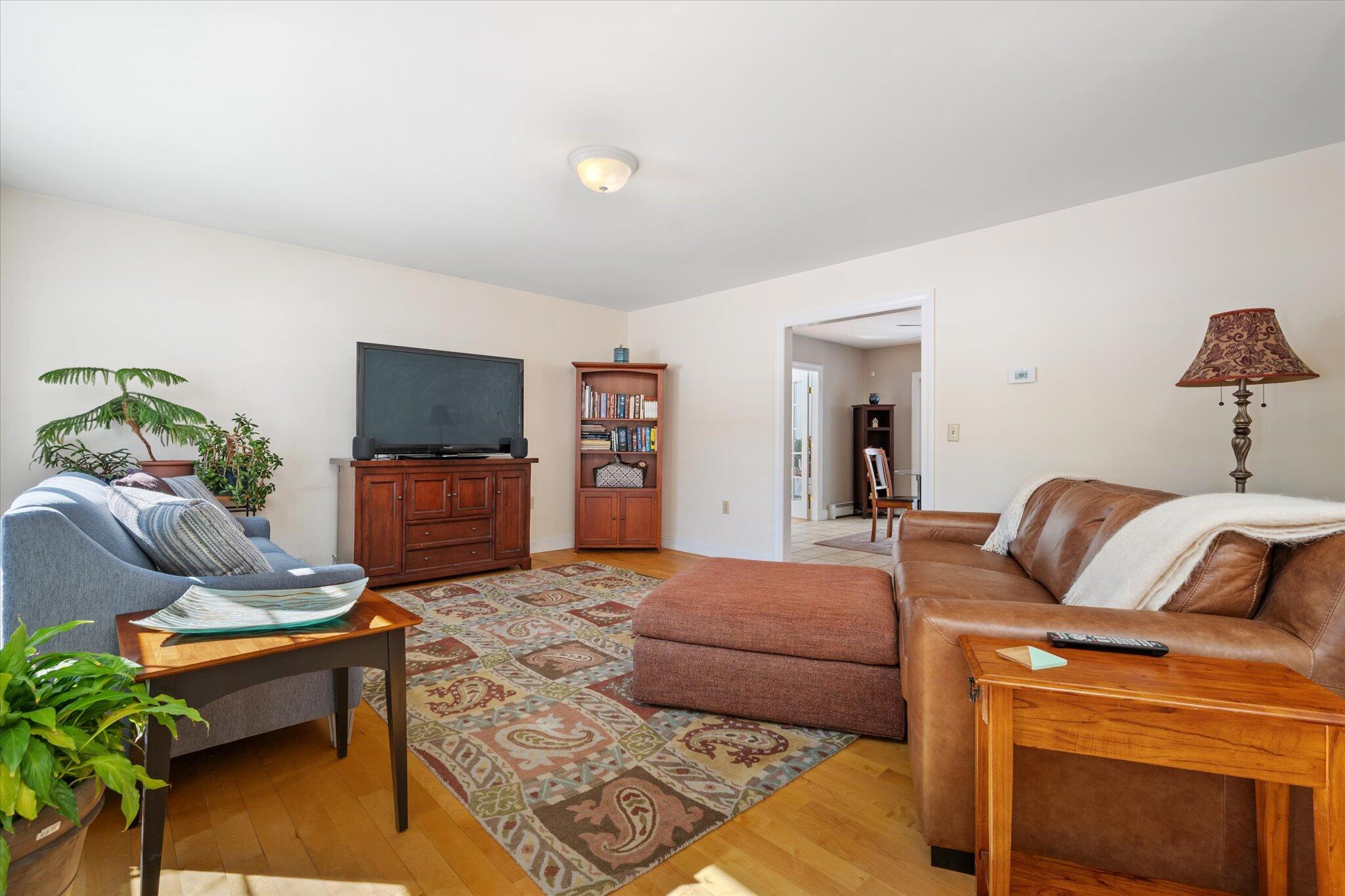 19 Crestview Drive Orono, ME 04473 - Photo 30 of 70 17-Living Room
