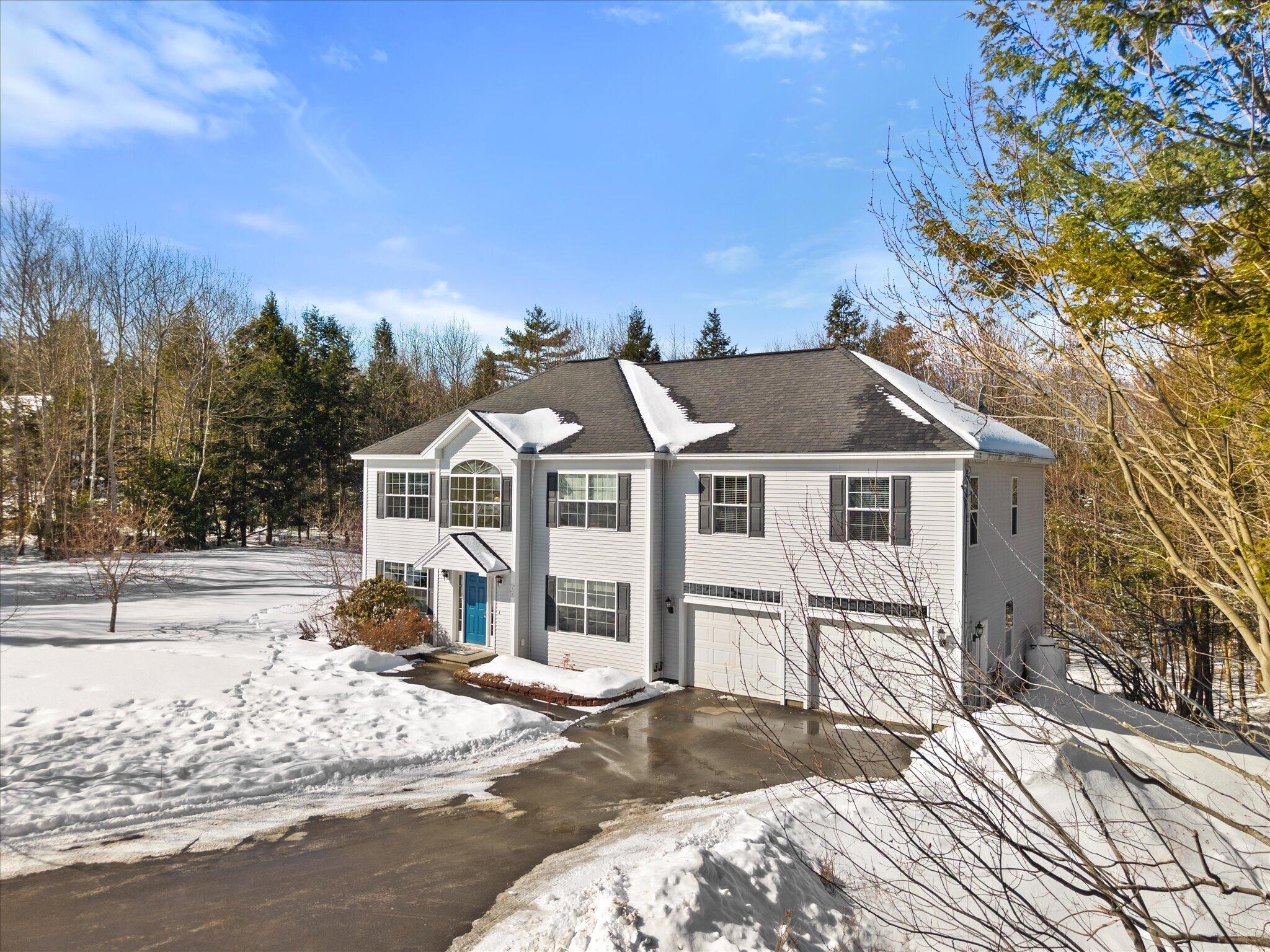 19 Crestview Drive Orono, ME 04473 - Photo 3 of 70 10-19 Crestview