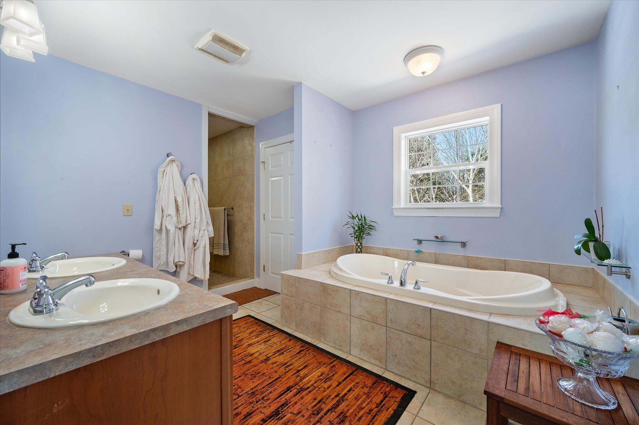 19 Crestview Drive Orono, ME 04473 - Photo 38 of 70 48-Primary Bathroom