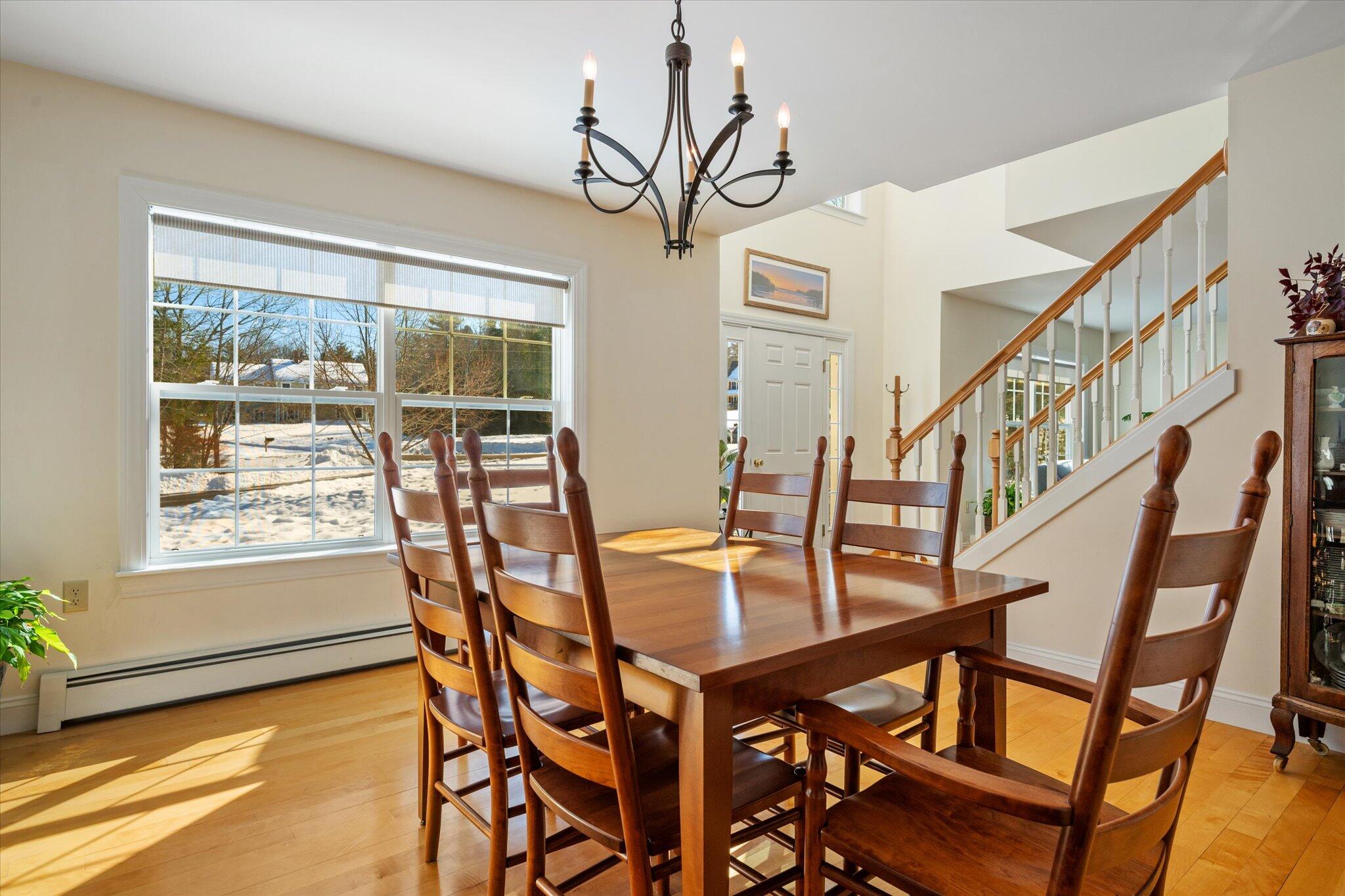 19 Crestview Drive Orono, ME 04473 - Photo 10 of 70 39-Dining Room