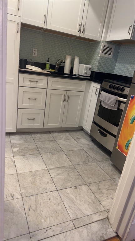 21 Beacon Street, Unit 6D Boston, MA 02108 - Photo 14 of 21