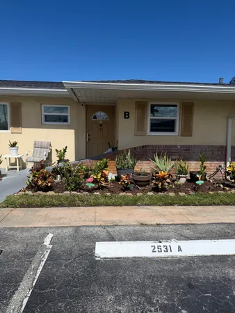 $1,800 | 2531 Barkley Drive West, Unit B, West Palm Beach, FL 33415