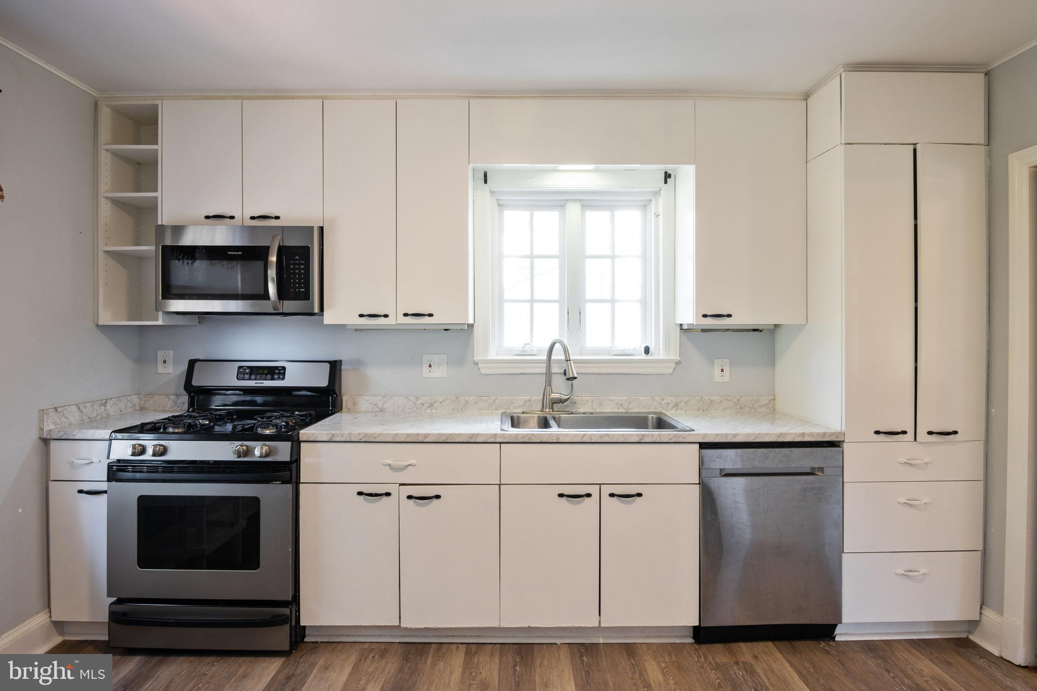 4128 Westview Road Baltimore, MD 21218 - Photo 11 of 37 Kitchen