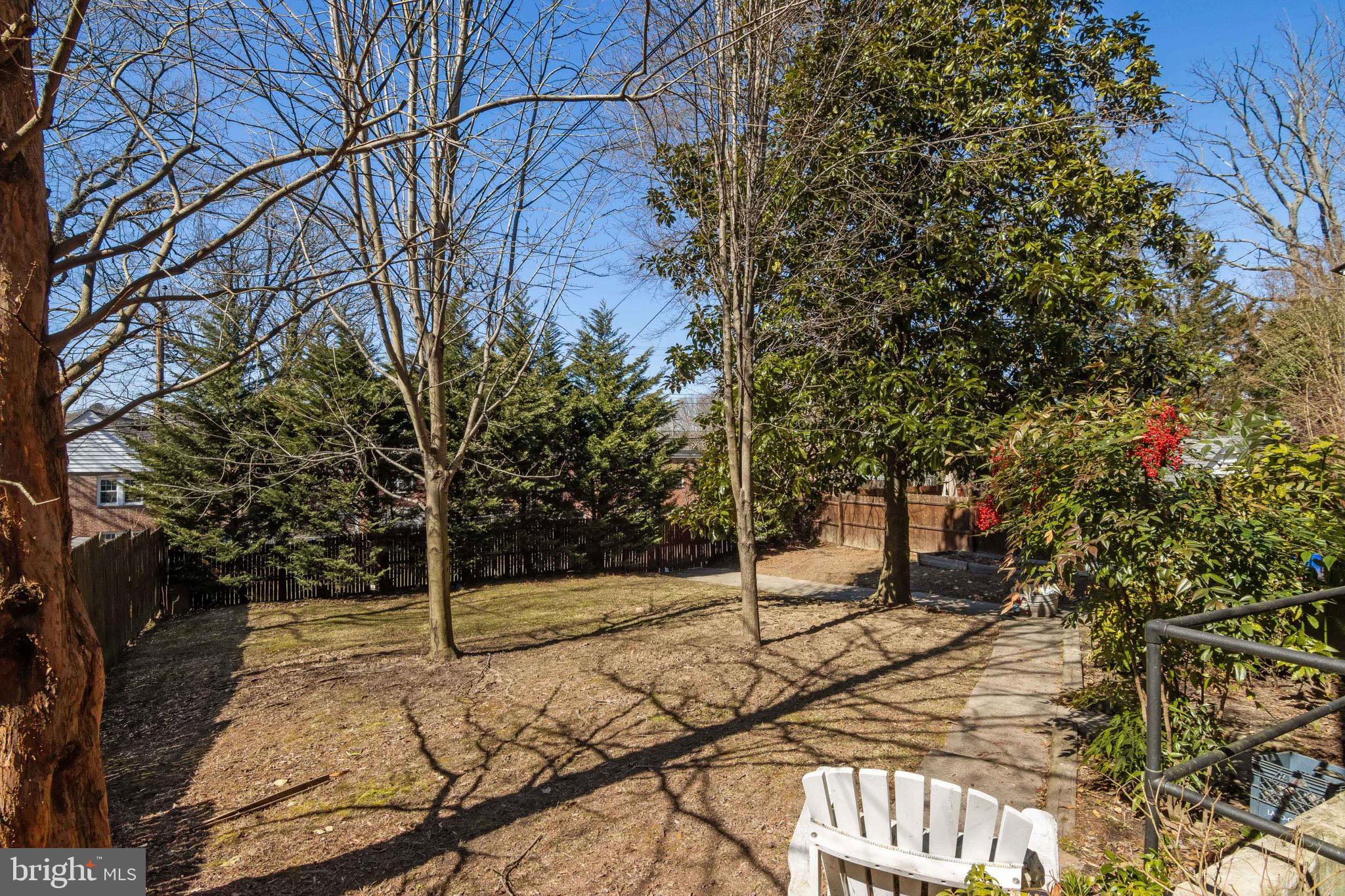 4128 Westview Road Baltimore, MD 21218 - Photo 27 of 37 Large Backyard
