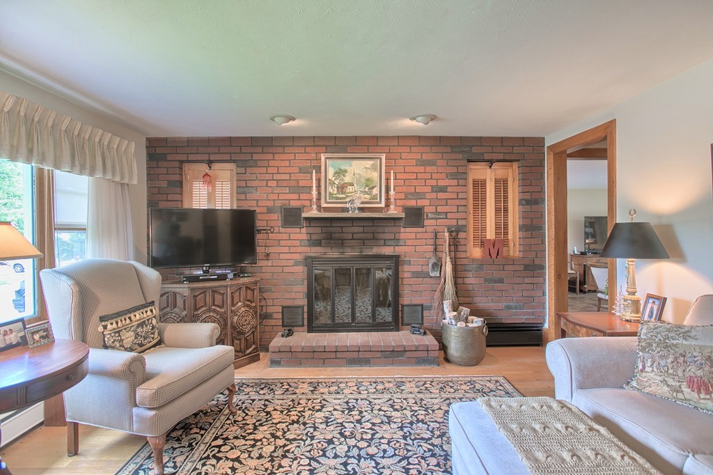 84 Standish Road Haverhill, MA 01832 - Photo 1 of 28 Gallery Image 1