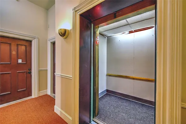 $375,000 | 385 Westminster Street, Unit 3E, Providence, RI 02903