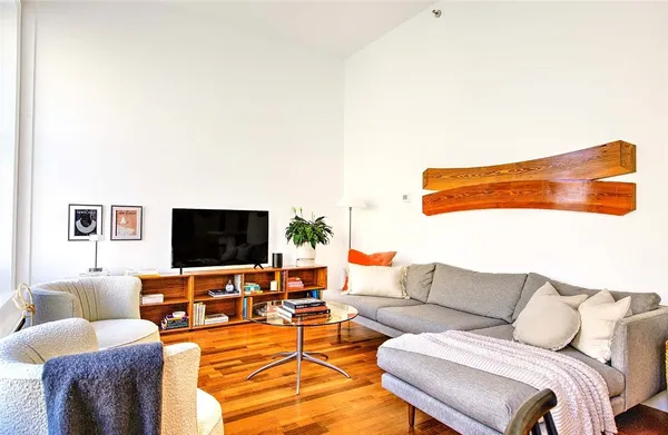 $375,000 | 385 Westminster Street, Unit 3E, Providence, RI 02903