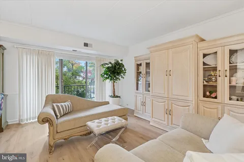 $424,000 | 601 Montgomery Avenue, Unit 204, Bryn Mawr, PA 19010