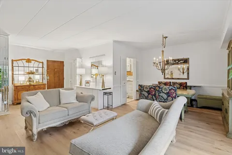 $424,000 | 601 Montgomery Avenue, Unit 204, Bryn Mawr, PA 19010