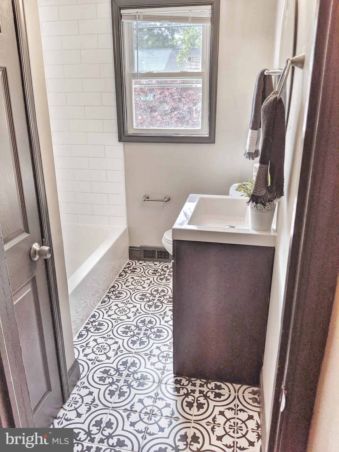 5100 Plymouth Road Baltimore, MD 21214 - Photo 14 of 28 Gallery Image 14