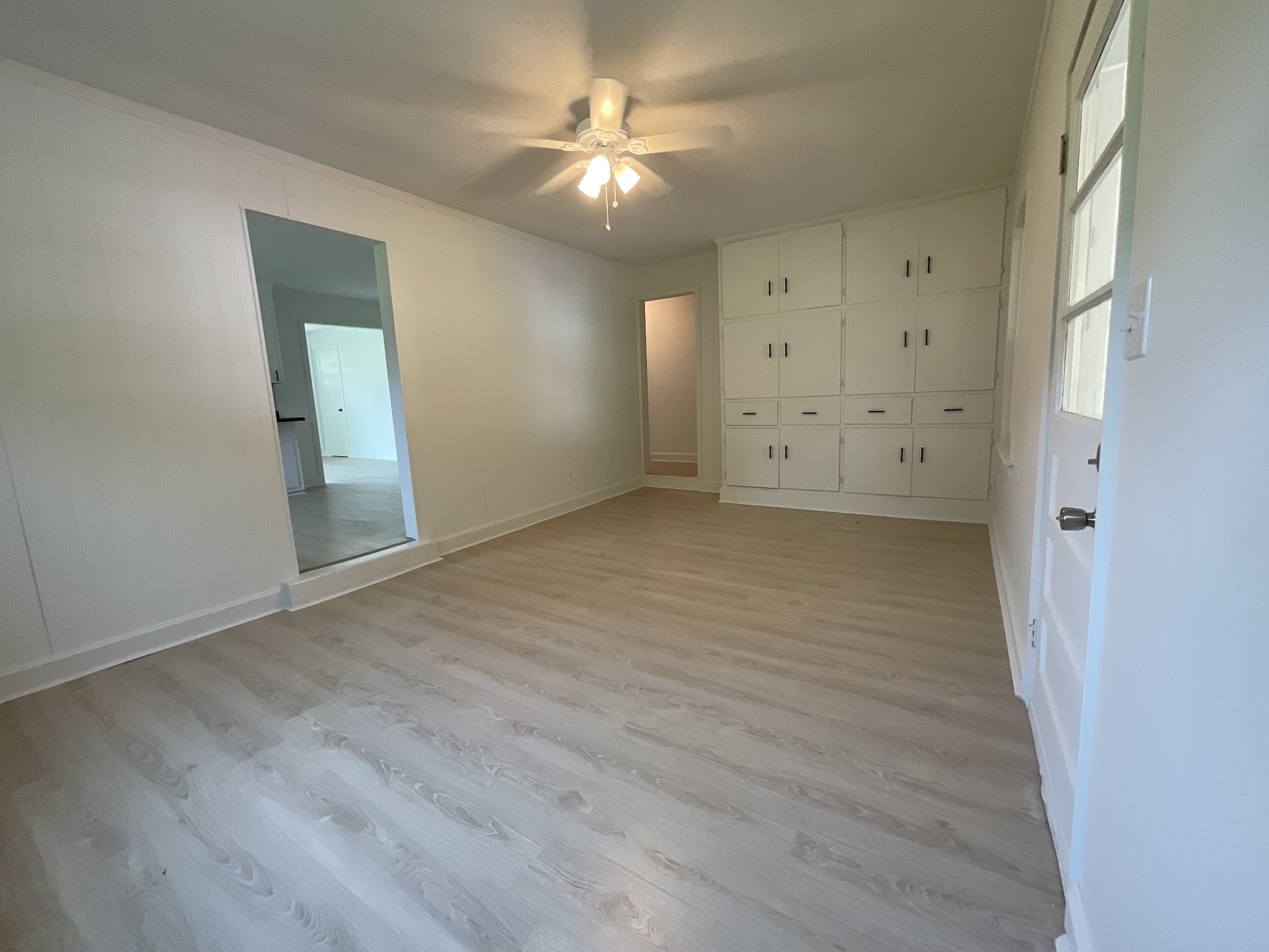 624 Fall River Road Lawrenceburg, TN 38464 - Photo 8 of 22 wooden floor in an empty room