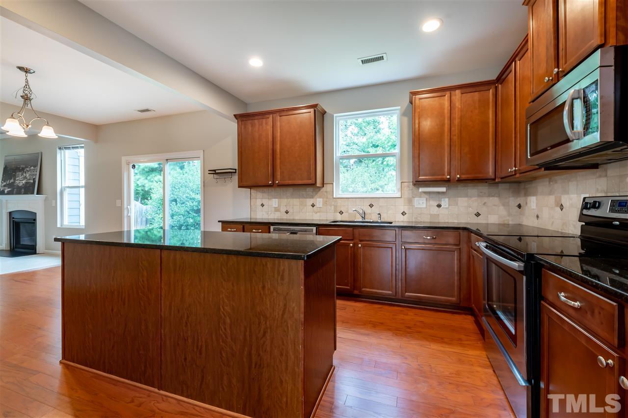 419 Glenview Lane Durham, NC 27703 - Photo 15 of 29