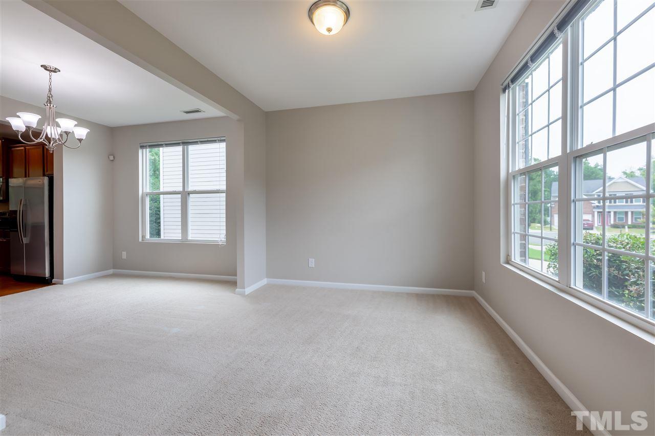 419 Glenview Lane Durham, NC 27703 - Photo 5 of 29