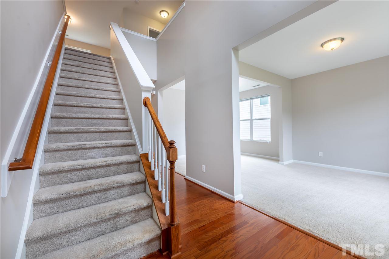 419 Glenview Lane Durham, NC 27703 - Photo 7 of 29