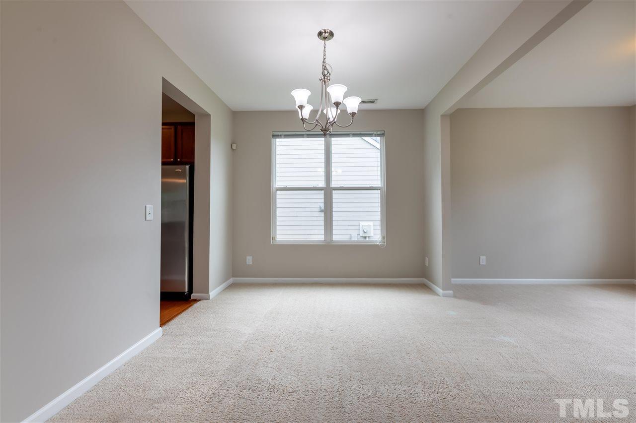 419 Glenview Lane Durham, NC 27703 - Photo 8 of 29