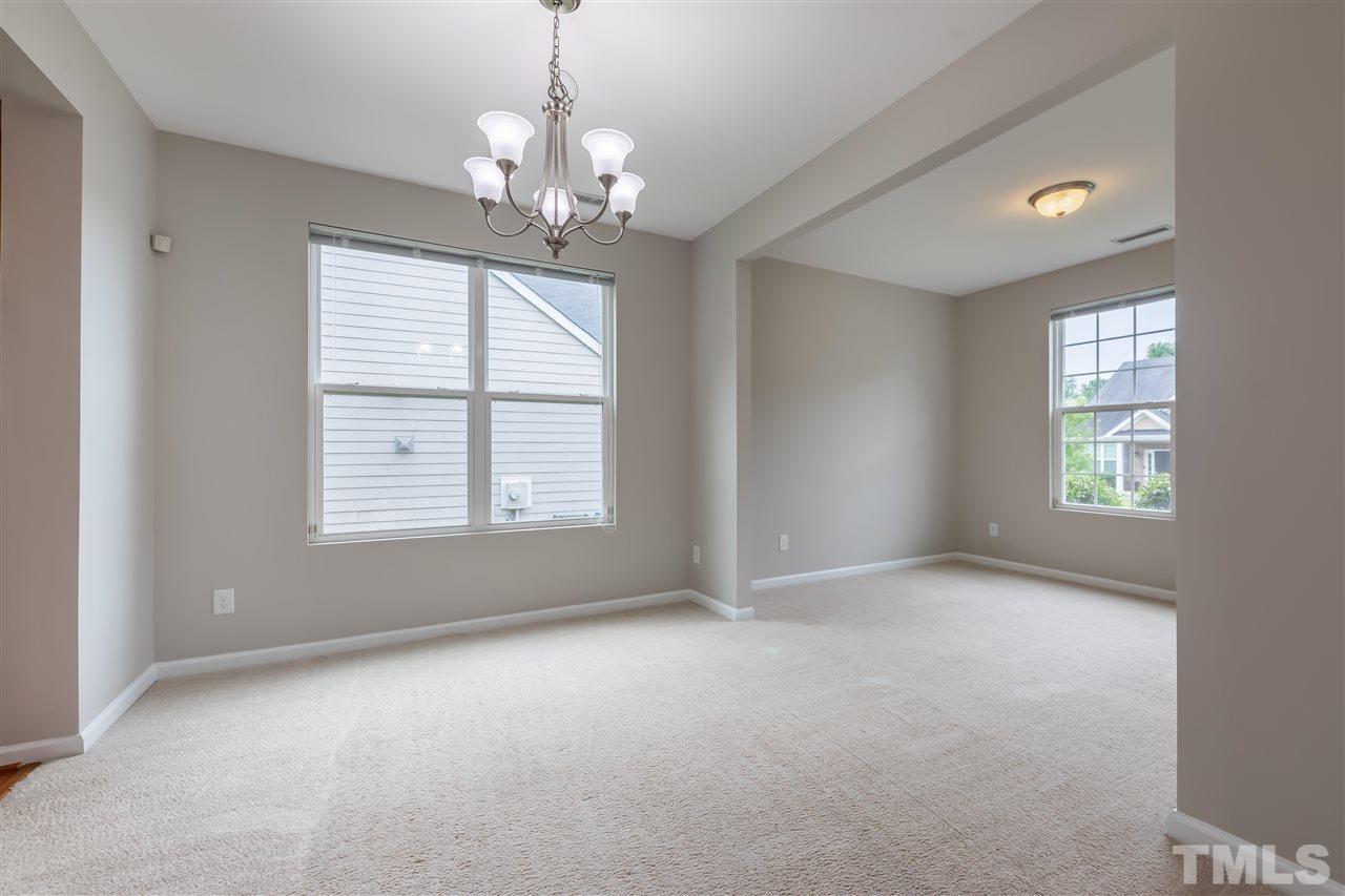 419 Glenview Lane Durham, NC 27703 - Photo 9 of 29