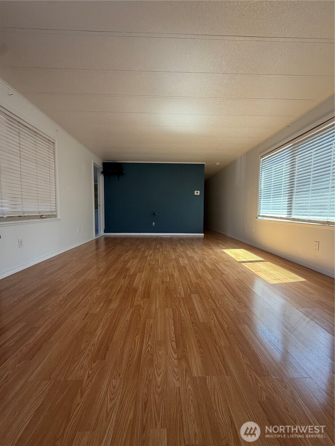 415 Lakeview Road, Unit F6 Lynnwood, WA 98087 - Photo 7 of 25