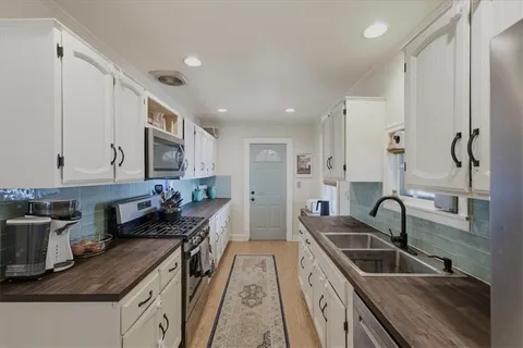 $340,000 | 415 East 70th Street, Kansas City, MO 64131