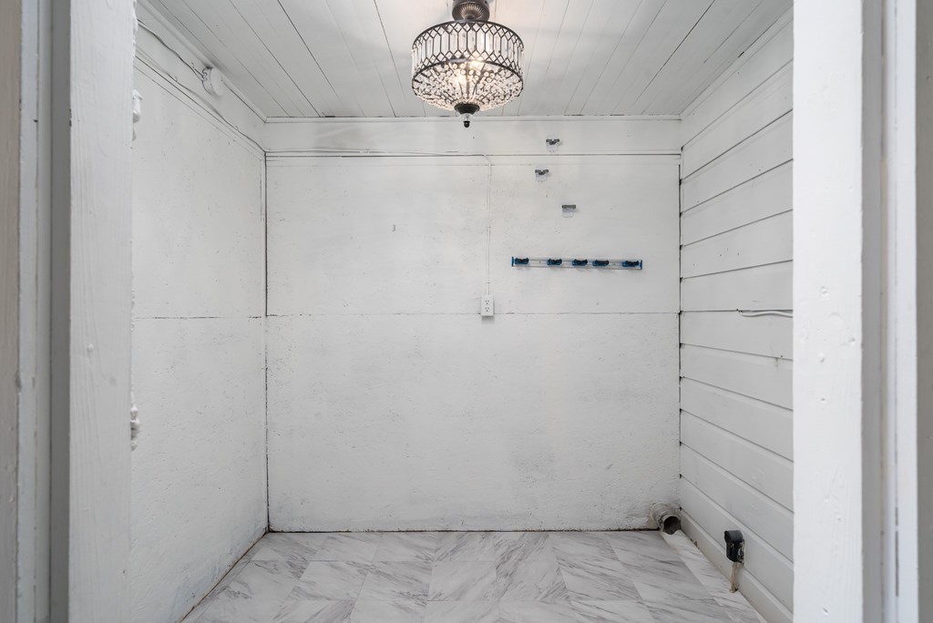 425 West First Street Blue Ridge, GA 30513 - Photo 20 of 33 a view of entryway