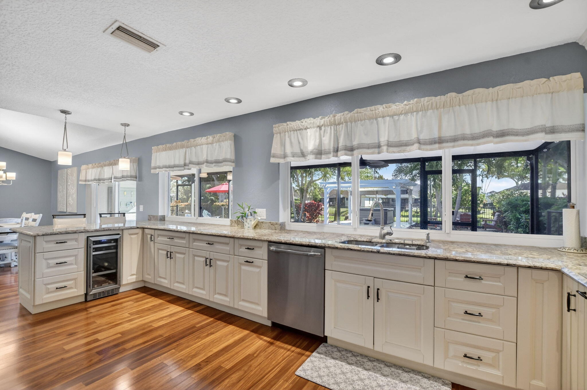 18298 102nd Way South, Unit S Boca Raton, FL 33498 - Photo 10 of 54 57623710-1E04-4676-8CB4-209EF58B6800