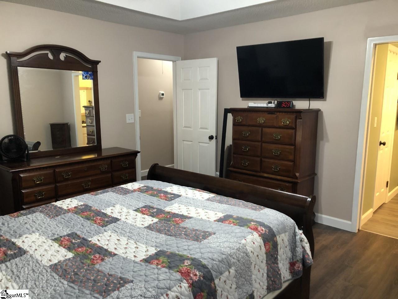 225 Hayes Road Pickens, SC 29671 - Photo 16 of 33