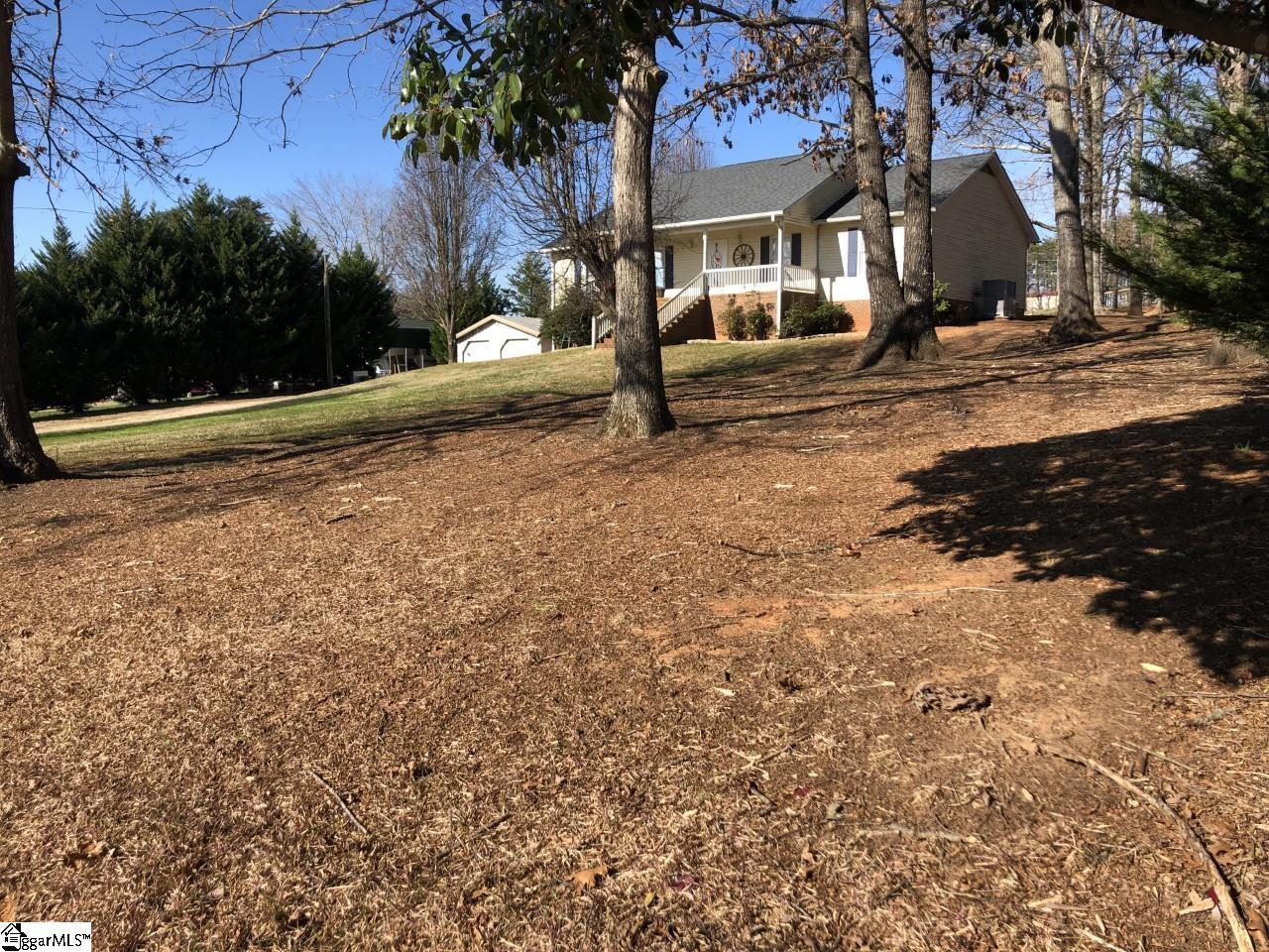 225 Hayes Road Pickens, SC 29671 - Photo 2 of 33