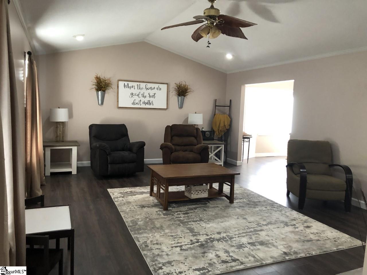 225 Hayes Road Pickens, SC 29671 - Photo 7 of 33
