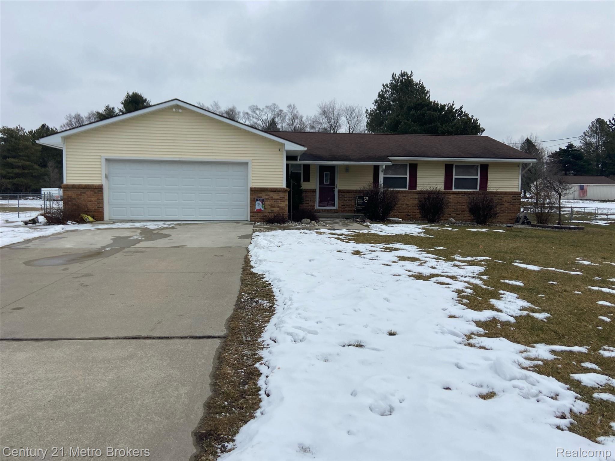 6034 Johnson Road Flushing, MI 48433 - Photo 1 of 19 image0.jpeg