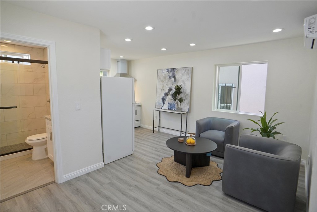 77 West Washington Boulevard Pasadena, CA 91103 - Photo 15 of 22