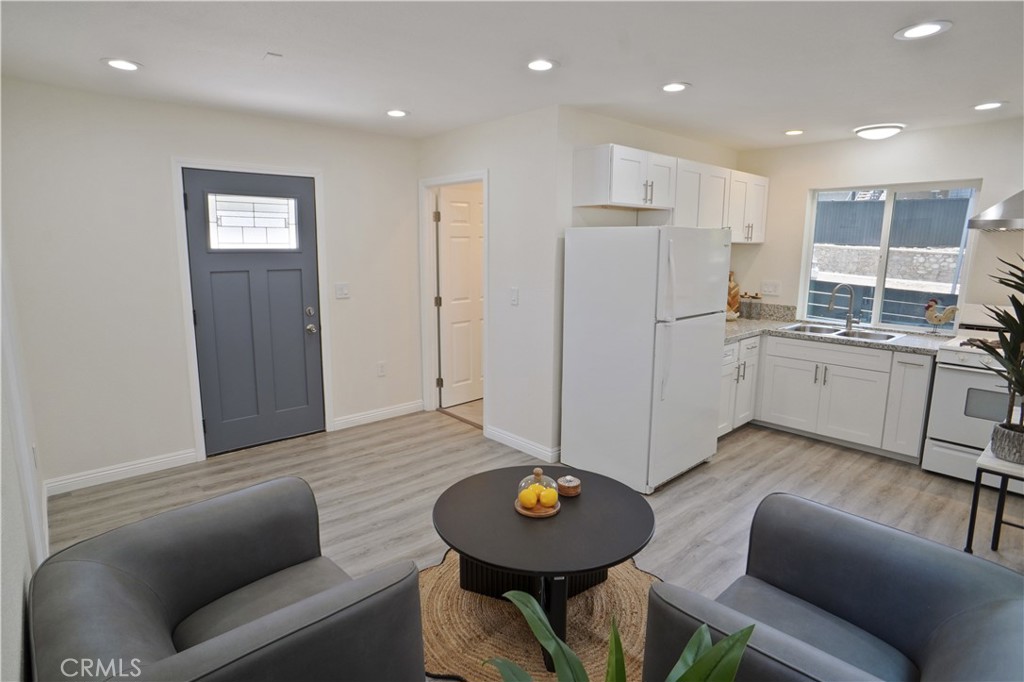 77 West Washington Boulevard Pasadena, CA 91103 - Photo 16 of 22