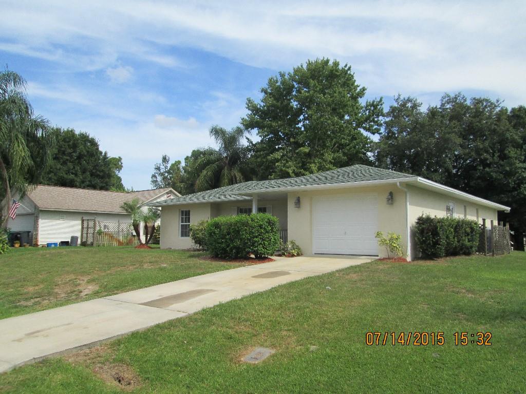 919 Riviera Avenue Sebastian, FL 32958 - Photo 1 of 25 Gallery Image 1