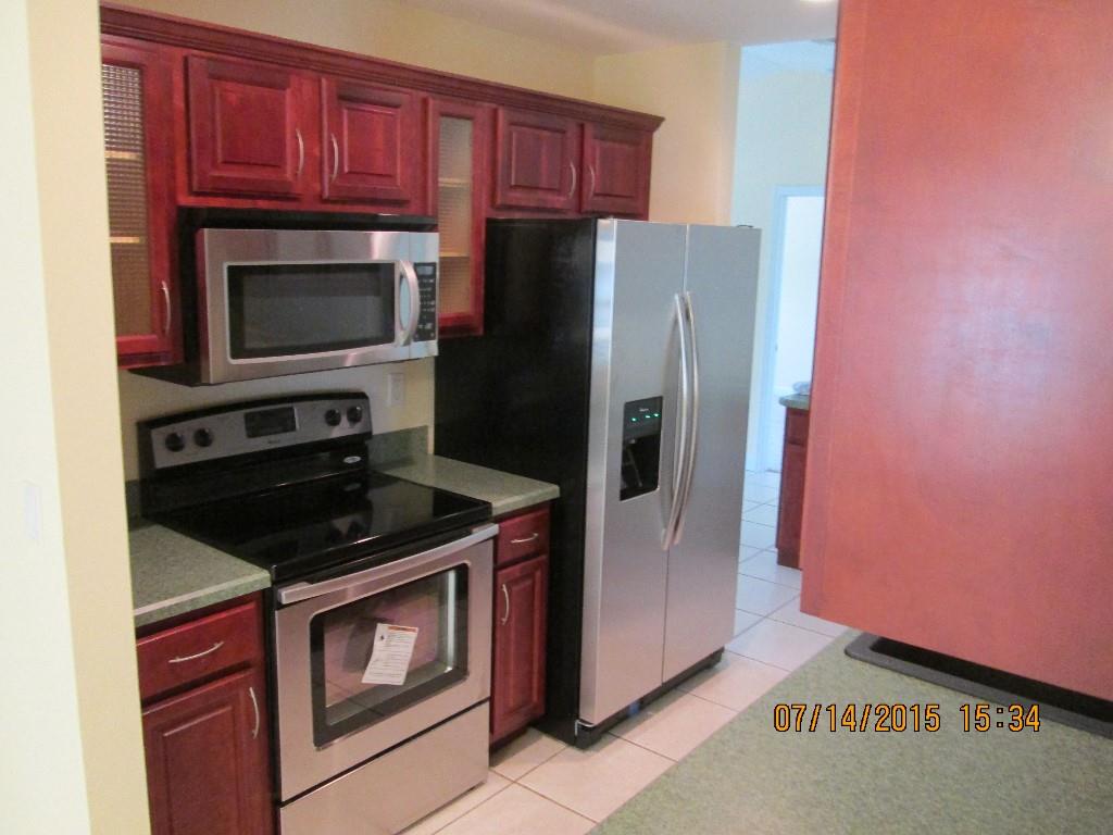 919 Riviera Avenue Sebastian, FL 32958 - Photo 12 of 25 Gallery Image 12