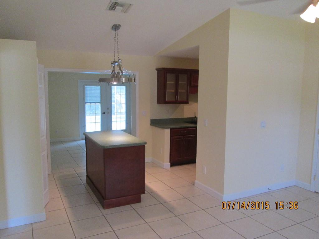 919 Riviera Avenue Sebastian, FL 32958 - Photo 18 of 25 Gallery Image 18