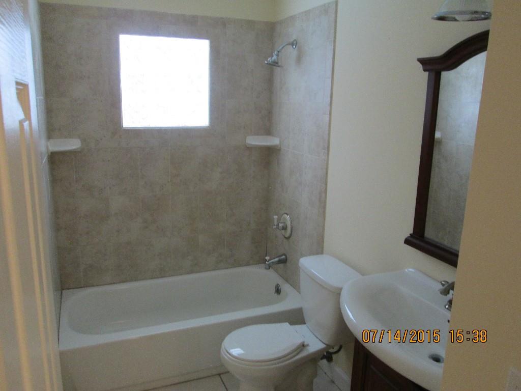 919 Riviera Avenue Sebastian, FL 32958 - Photo 23 of 25 Gallery Image 23