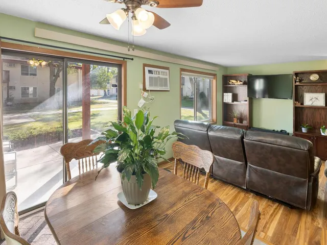 $114,000 | 161 Mindy Lane, Unit 9, Montrose, MN 55363