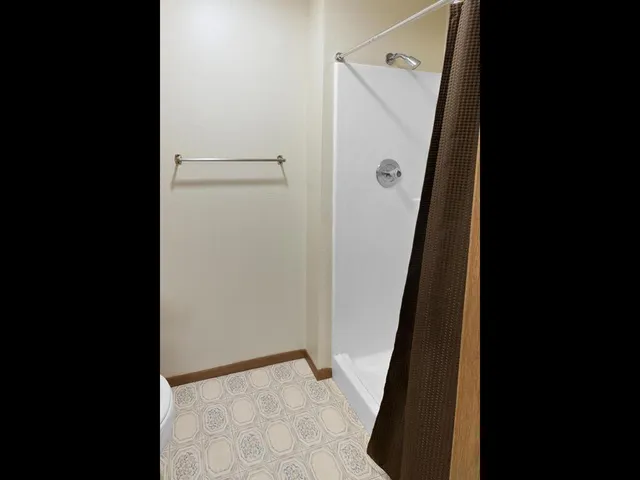 $114,000 | 161 Mindy Lane, Unit 9, Montrose, MN 55363