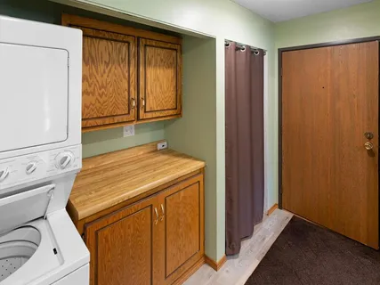 $114,000 | 161 Mindy Lane, Unit 9, Montrose, MN 55363